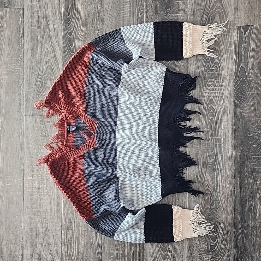 ❄️ Rue 21 oversized, cropped Sweater ❄️